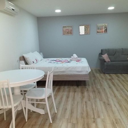 Boutique Apartment 17 ティビリシ エクステリア 写真